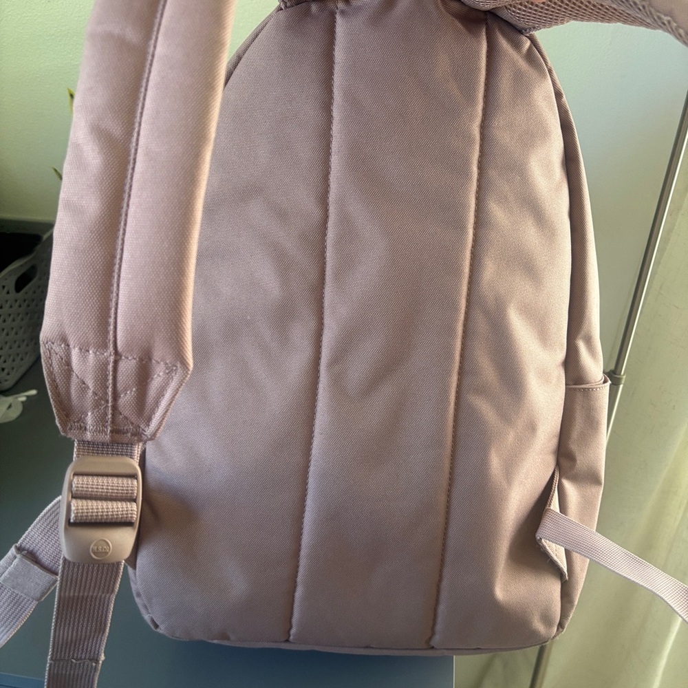 Herschel Supply Company backpack in mauve pink - Picture 9 of 10